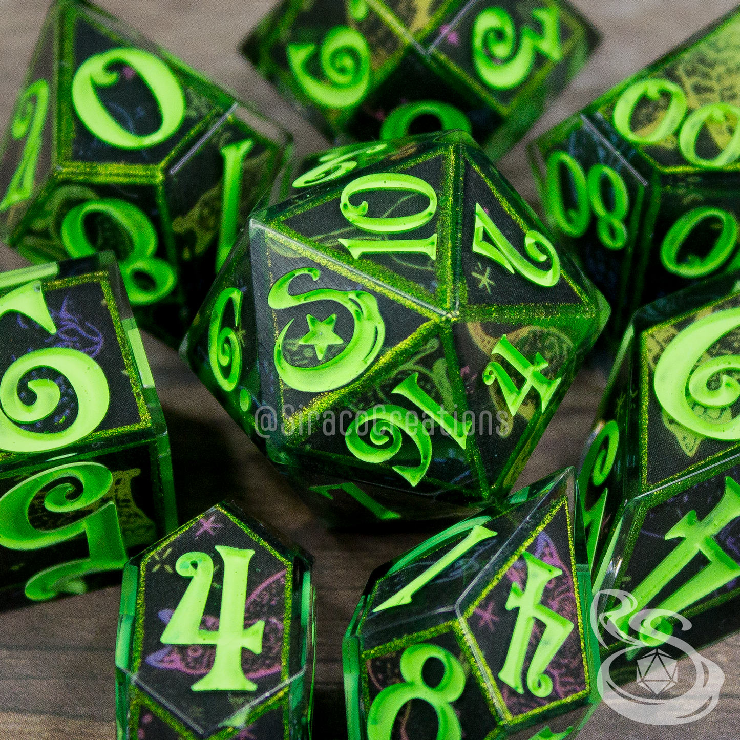 Familiar's Fate - Standard Polyhedral Set