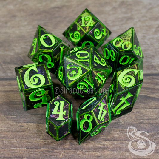 Familiar's Fate - Standard Polyhedral Set